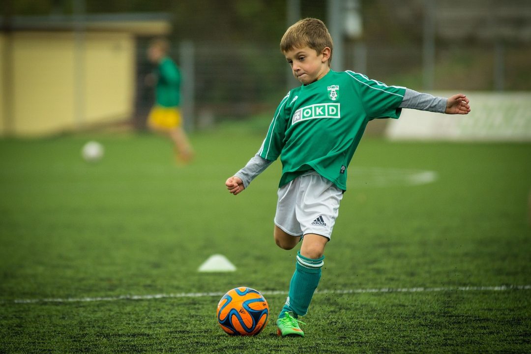 child, soccer, playing-613199.jpg